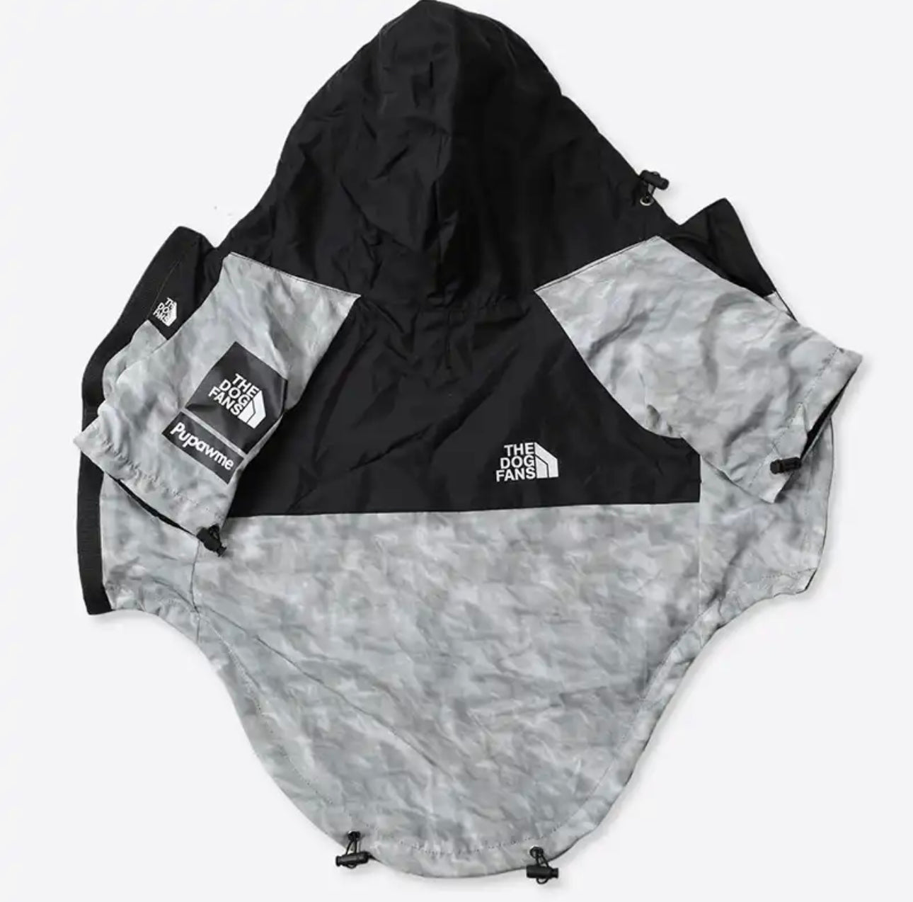 Wasserdichte Hundejacke mit Kapuze „Reward of Treats“