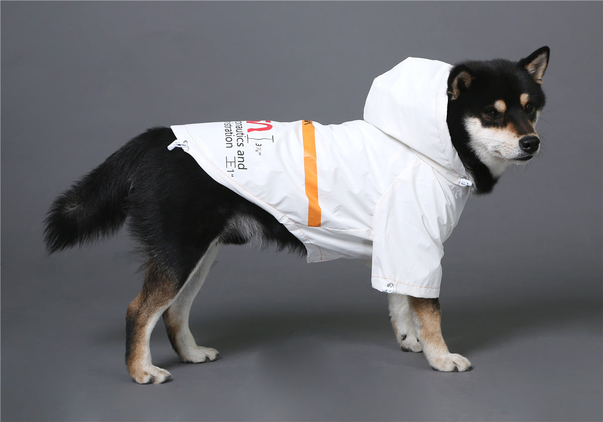In unserem luxuriösen Regenmantel sieht Ihr Hund aus wie ein echter Astronaut - bereit für Weltraumspaziergänge und Spaziergänge im Regen! 🌧️🐾 #LuxusHundekleidung #Hundebekleidung #SpaceSuit #HundeKostüm
